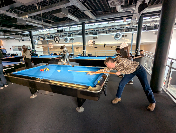Klick öffnet Großansicht In der Billard Lounge